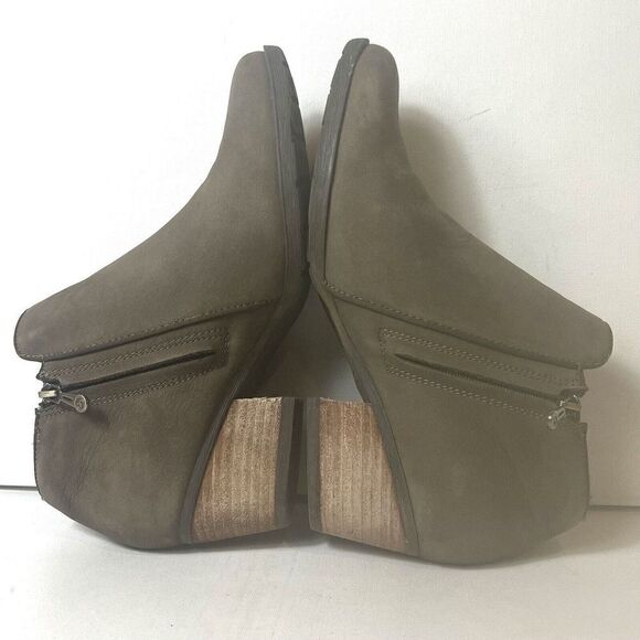 Blondo Waterproof Womens 8.5M Low Heel Ankle Booties Comfort Casual Brown Nubuck - Picture 5 of 10